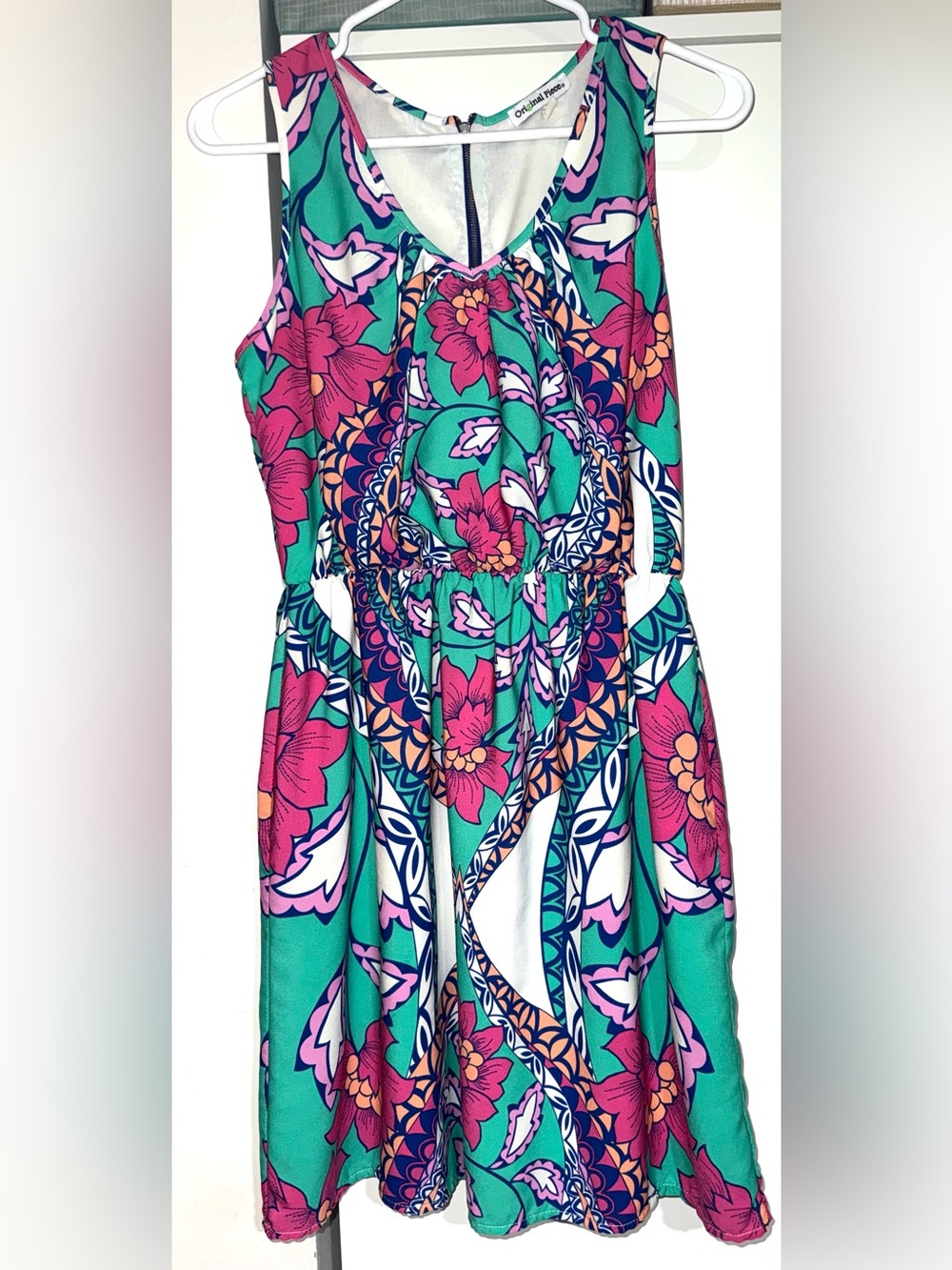 Women’s Original Piece medium sleeveless dress